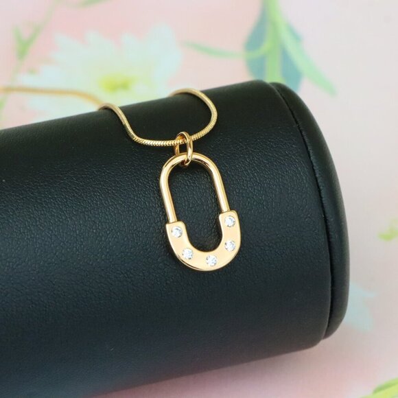 "Rose Gold Modern U-Shaped Pendant with Sparkling Stone Inlay, XPPT1223 - Picture 12 of 13